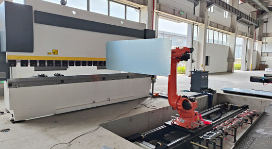 KR 210 R2700 Stasiun Kerja Robot Otomatis untuk Meningkatkan Produktivitas